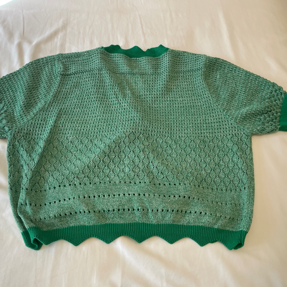 Cloth - Picture 3 of 5